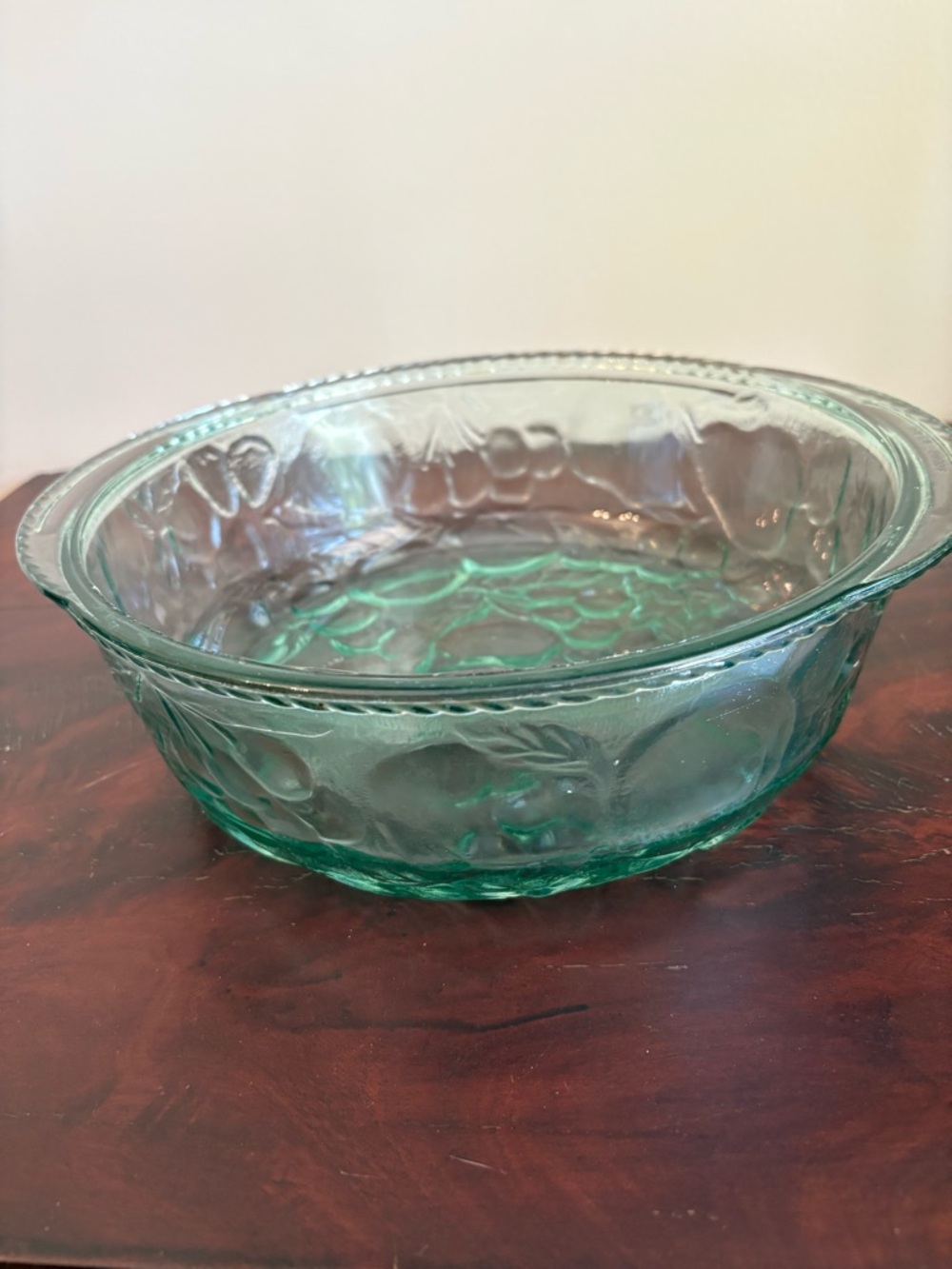 Libbey Orchard Fruit Spanish Green glass casserole dish.